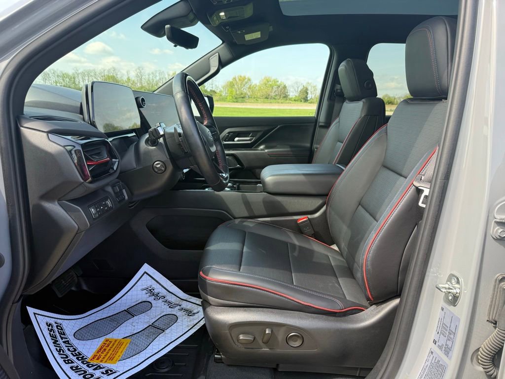 Used 2025 Chevrolet Silverado EV RST image 28