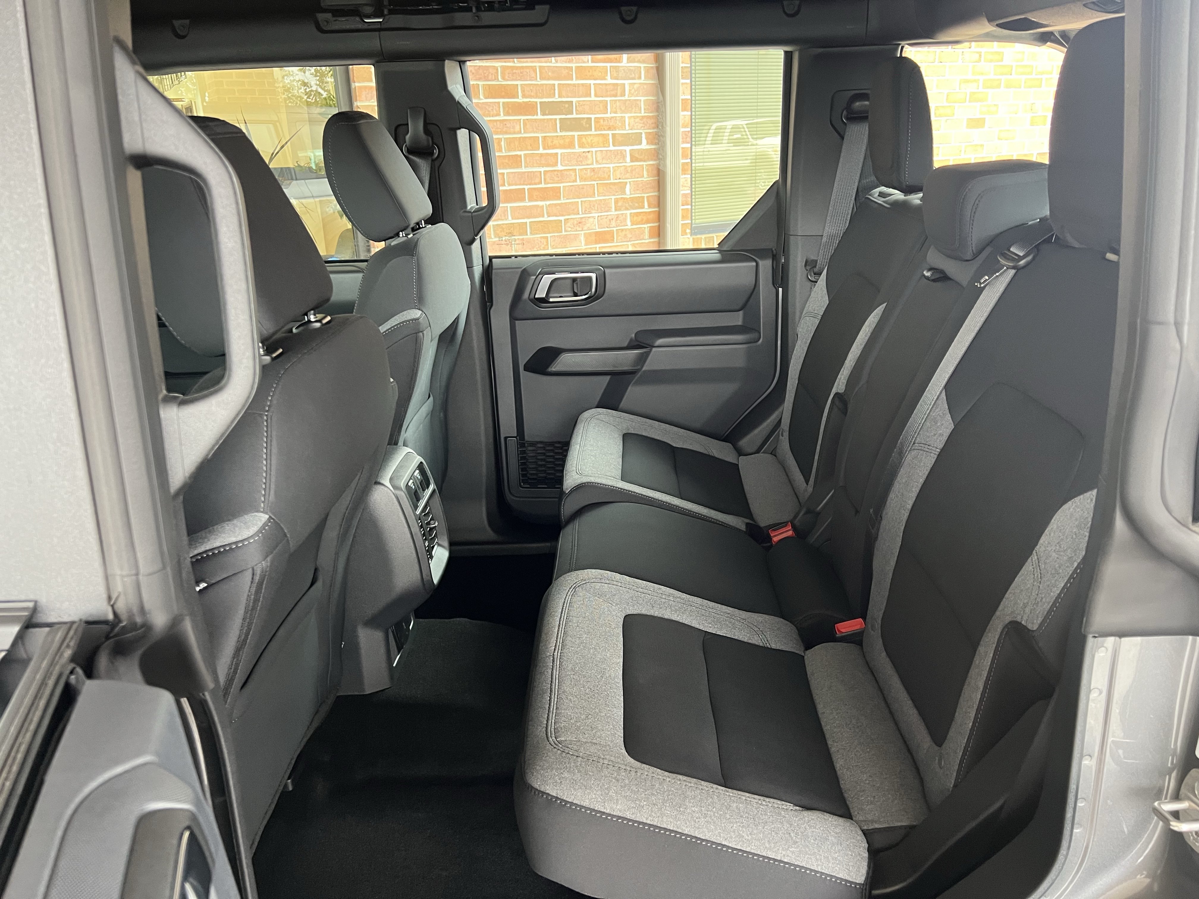 Used 2025 Ford Bronco 4-Door AWD/4WD image 19