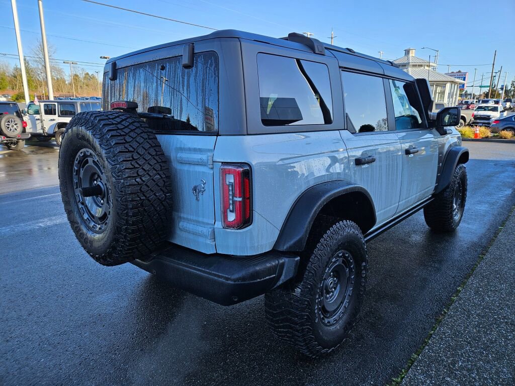 Used 2024 Ford Bronco Everglades image 5