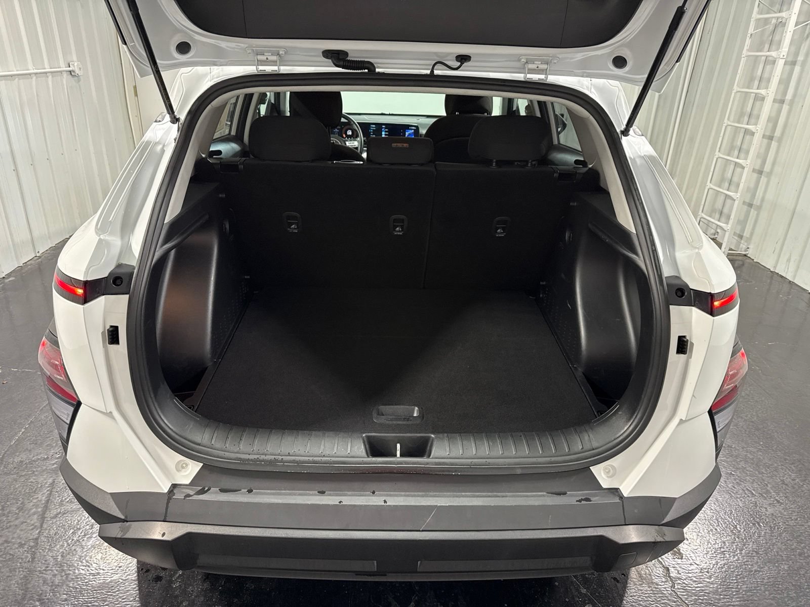 Used 2025 Hyundai Kona SEL AWD/4WD image 42