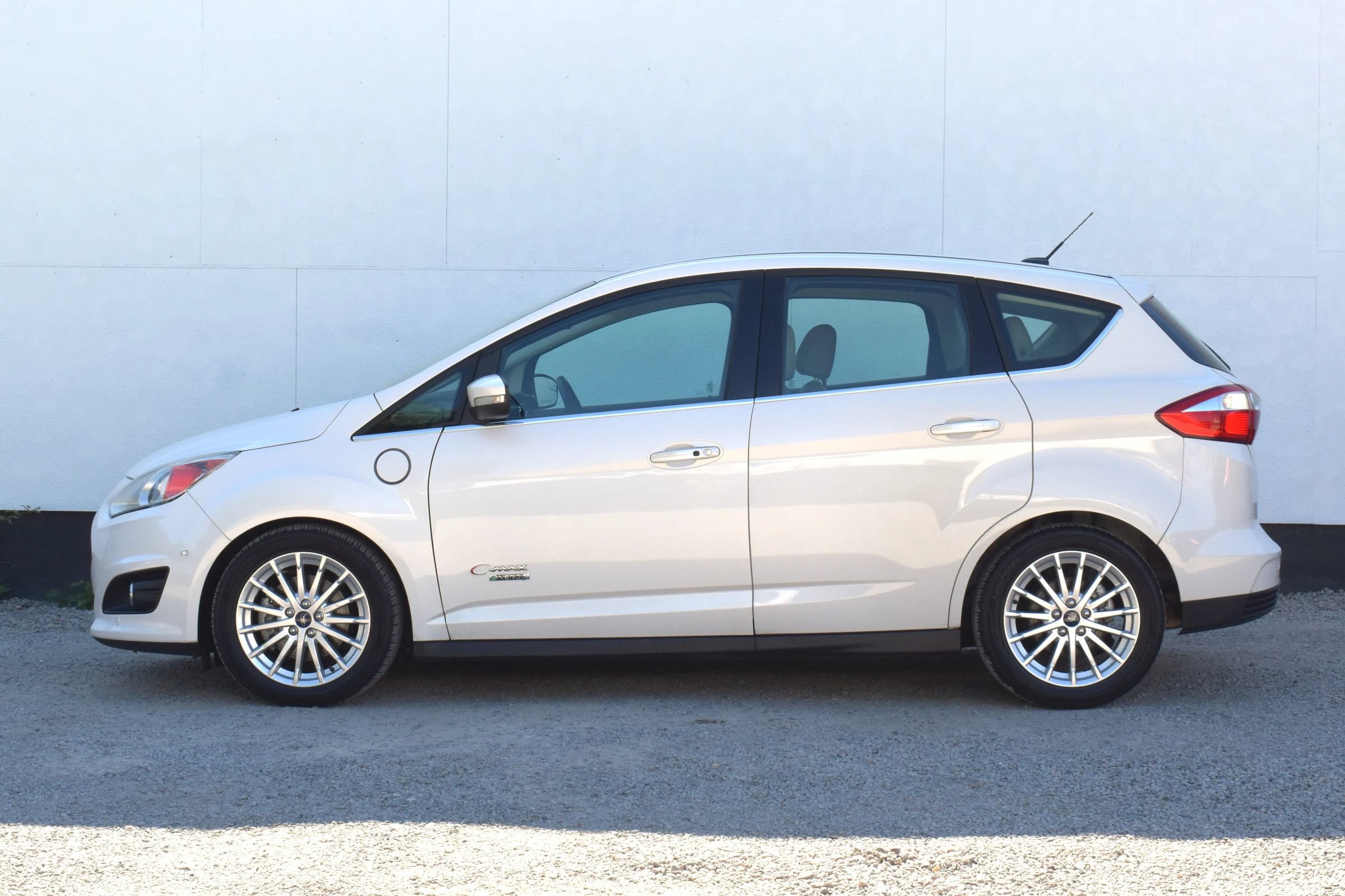 Used 2013 Ford C-MAX Energi SEL FWD image 4