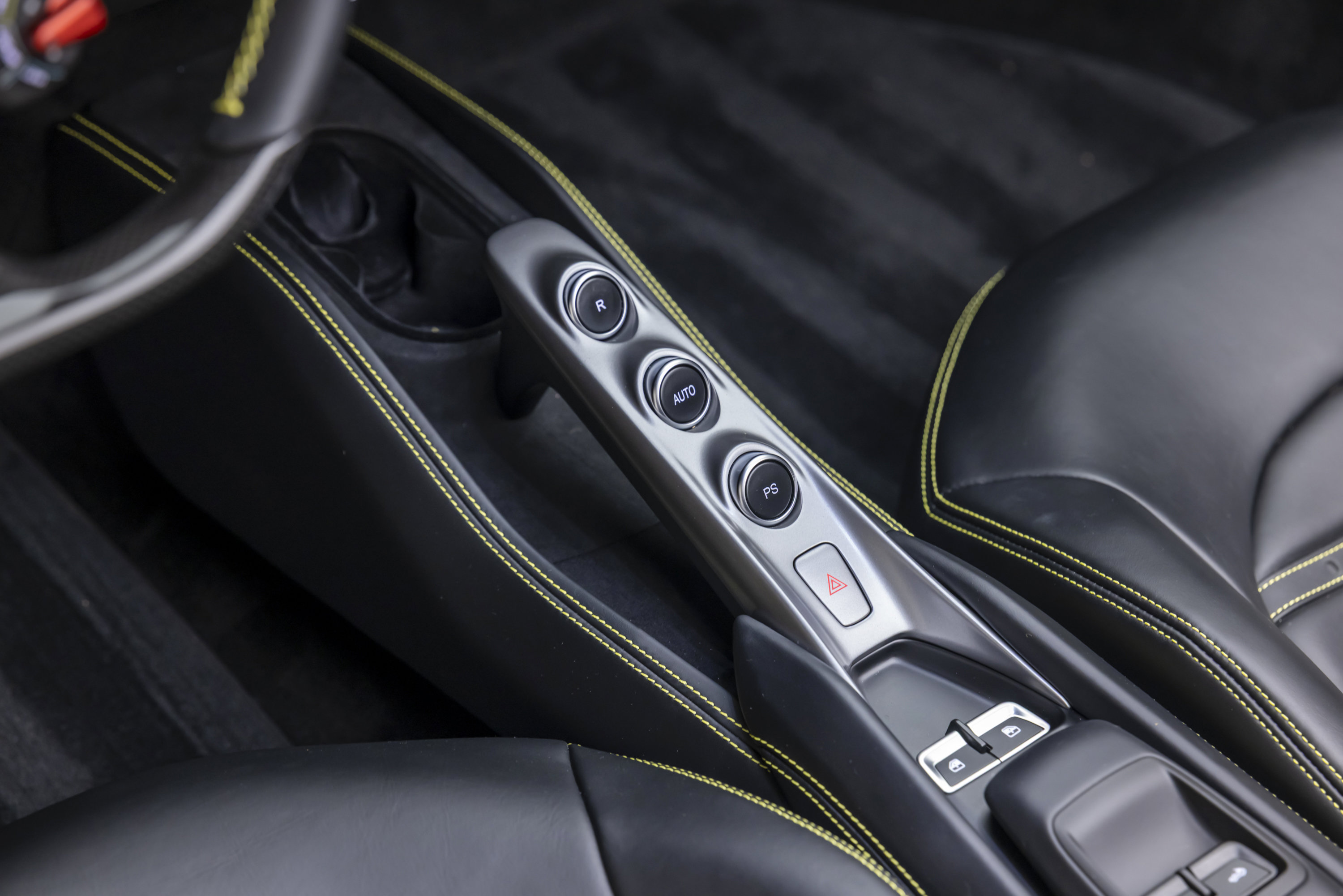 Certified 2022 Ferrari F8 Tributo RWD image 57