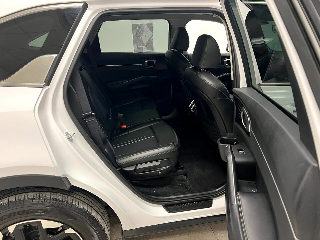 Used 2024 Kia Sorento S image 25