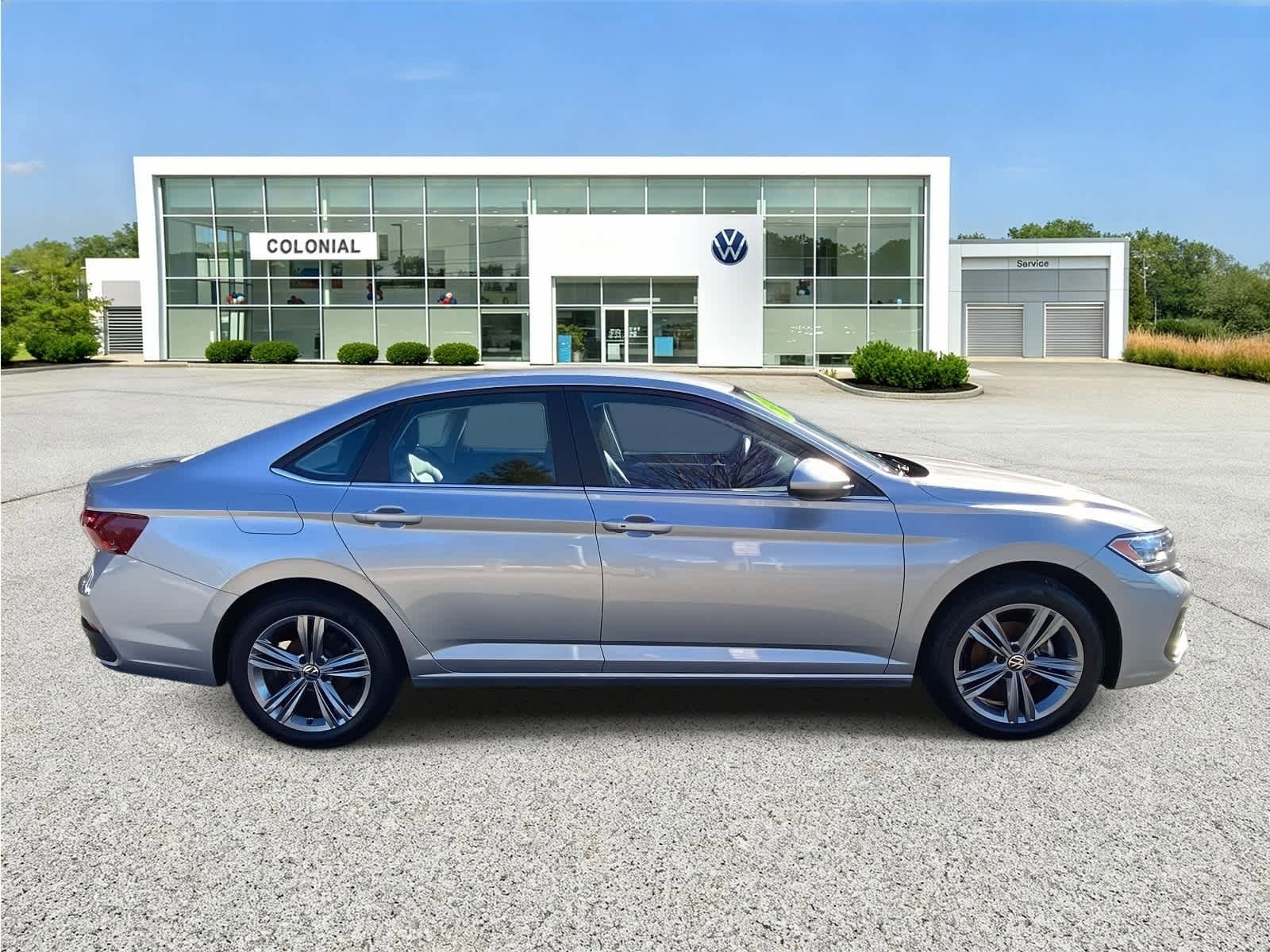 Certified 2022 Volkswagen Jetta SE image 8