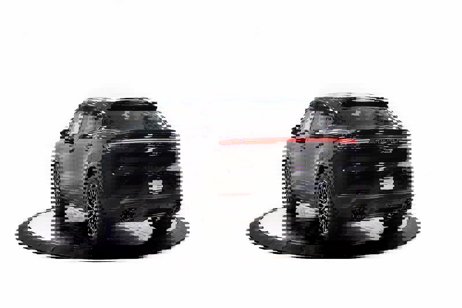 New 2026 Porsche Cayenne S image 3