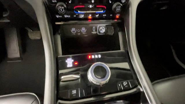 Used 2023 Jeep Grand Cherokee 4WD 4xe image 33