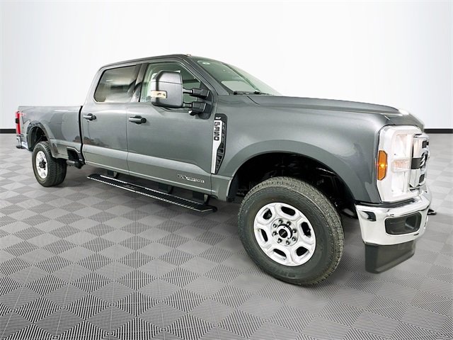 New 2026 Ford F350 XLT image 3