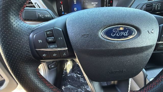 Used 2024 Ford Escape ST-Line image 19