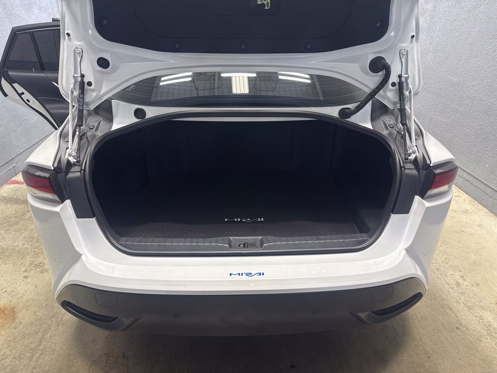 Used 2023 Toyota Mirai w/ Advanced Technology Package RWD image 28