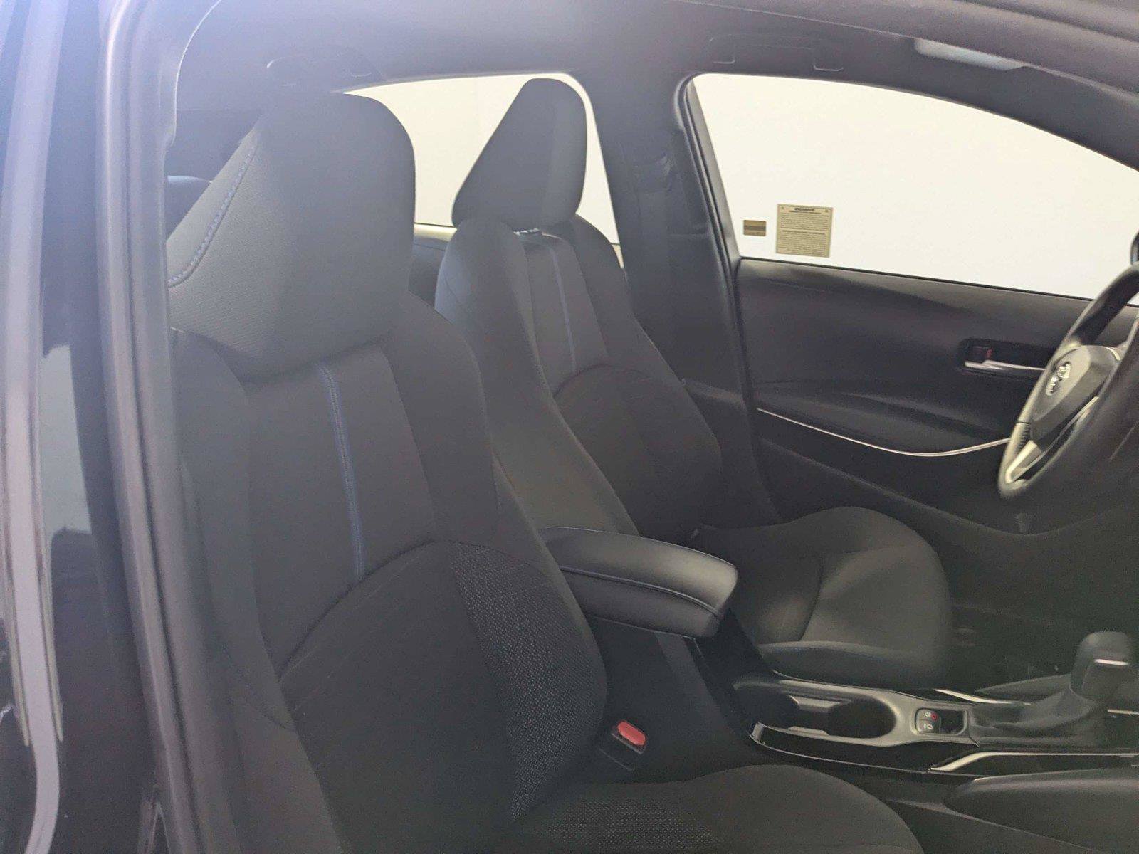 Used 2021 Toyota Corolla SE FWD image 32