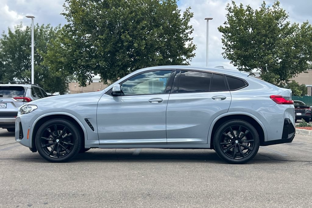 Used 2023 BMW X4 xDrive30i w/ M Sport Package AWD/4WD image 9