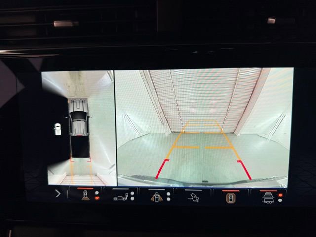 Used 2024 GMC Sierra 2500 AT4 w/ AT4 Premium Plus Package image 17