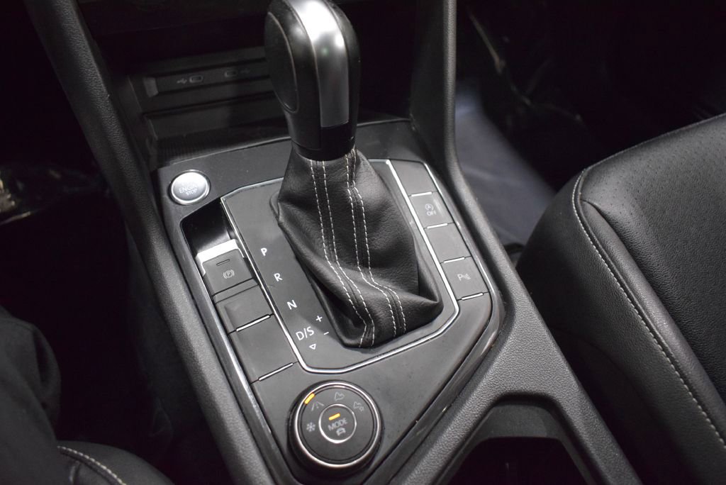 Used 2021 Volkswagen Tiguan SEL w/ 3rd Row Seat Package image 21