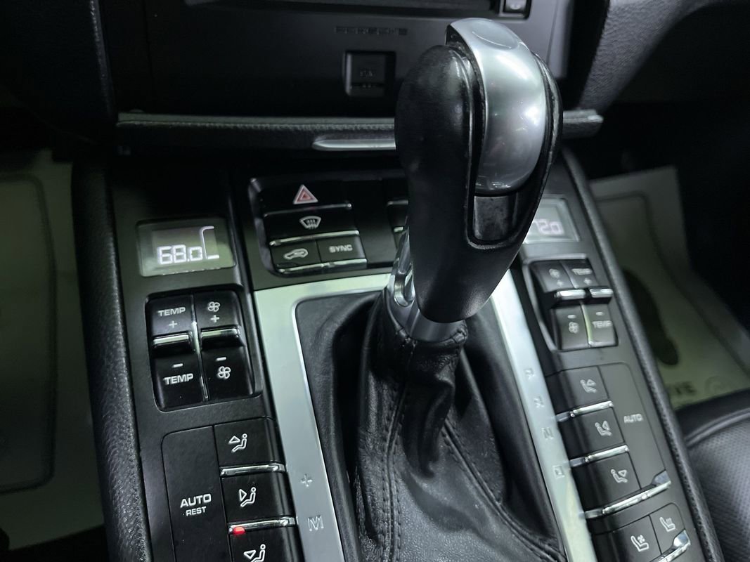 Used 2015 Porsche Macan S w/ Premium Package Plus image 25