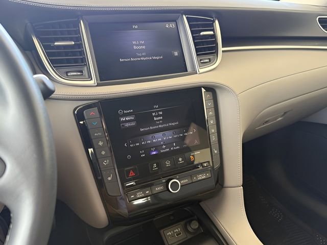 Used 2024 INFINITI QX50 Luxe image 39
