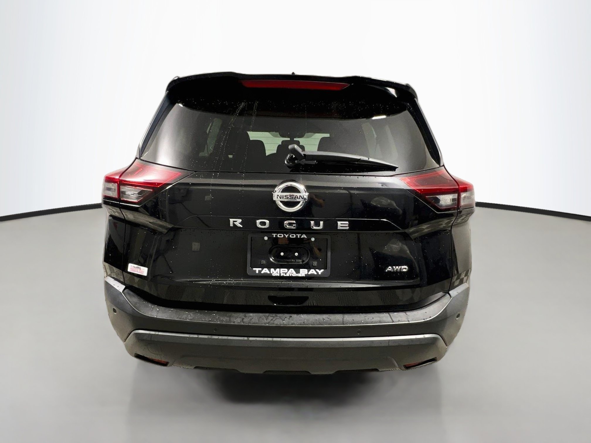 Used 2021 Nissan Rogue S AWD/4WD image 6