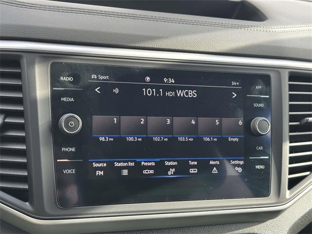 Certified 2021 Volkswagen Atlas Cross Sport SE image 30