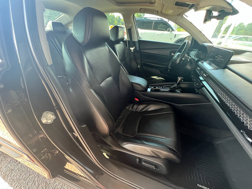 Used 2023 Honda Accord EX image 17