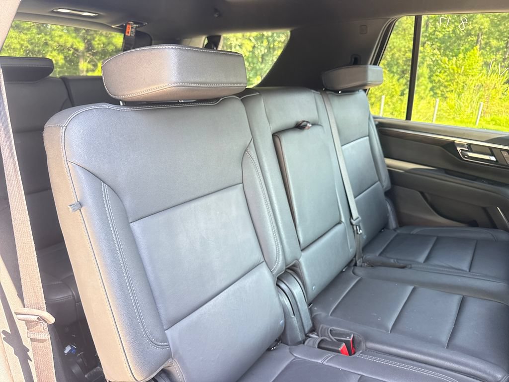 Used 2025 Chevrolet Tahoe LT AWD/4WD image 32