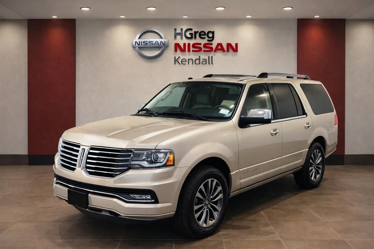 Used 2017 Lincoln Navigator Select AWD/4WD image 3