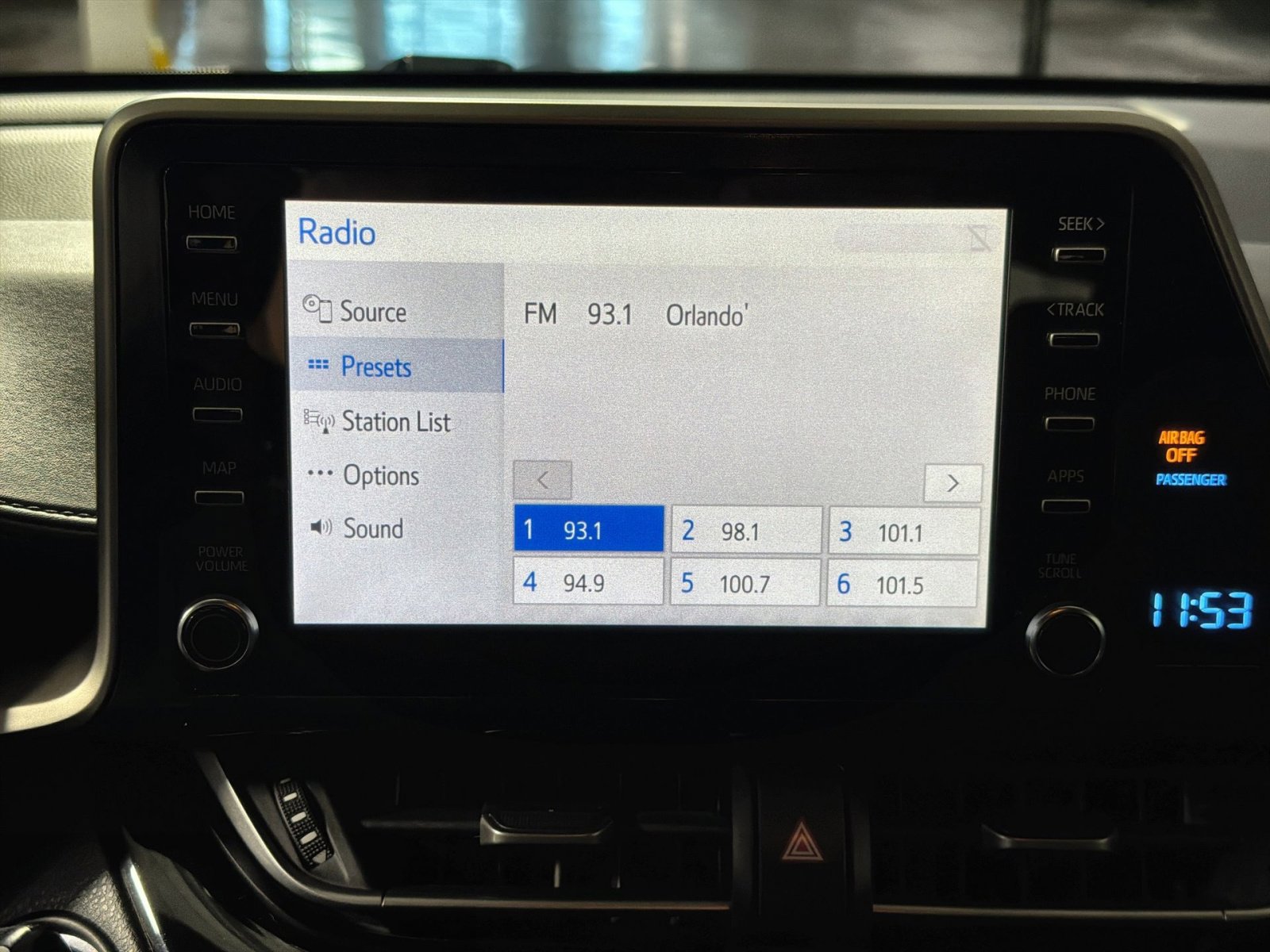 Used 2019 Toyota C-HR XLE image 33