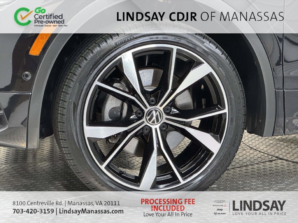 Used 2024 Volkswagen Tiguan SEL R-Line AWD/4WD image 10