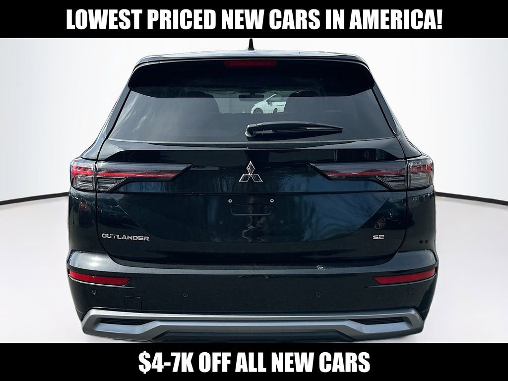 New 2026 Mitsubishi Outlander SE image 6