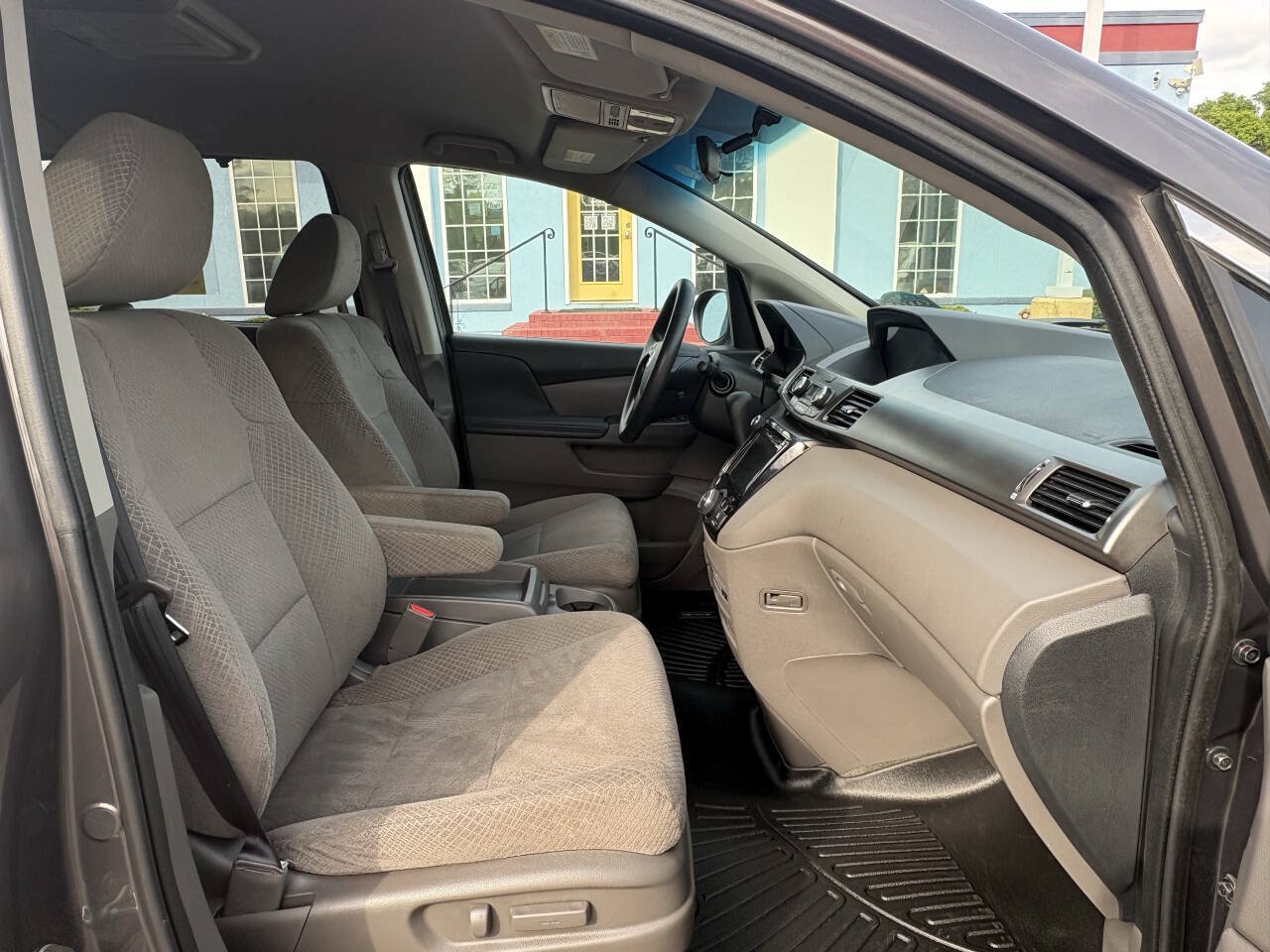 Used 2016 Honda Odyssey SE image 19