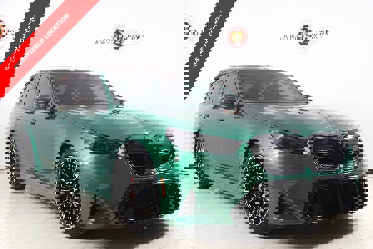 Used 2025 BMW M5 w/ Carbon Package image 1