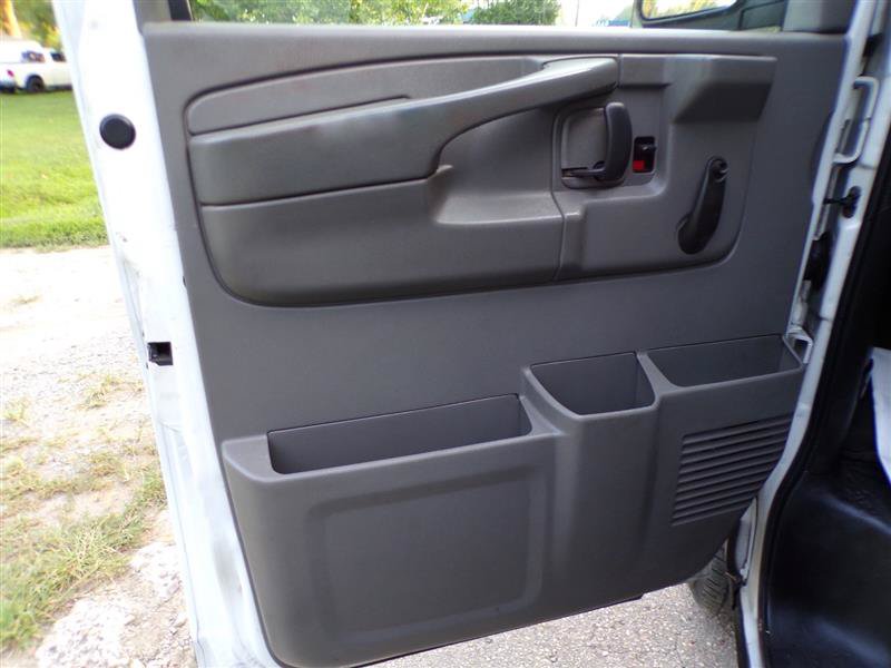 Used 2012 Chevrolet Express 2500 RWD image 13