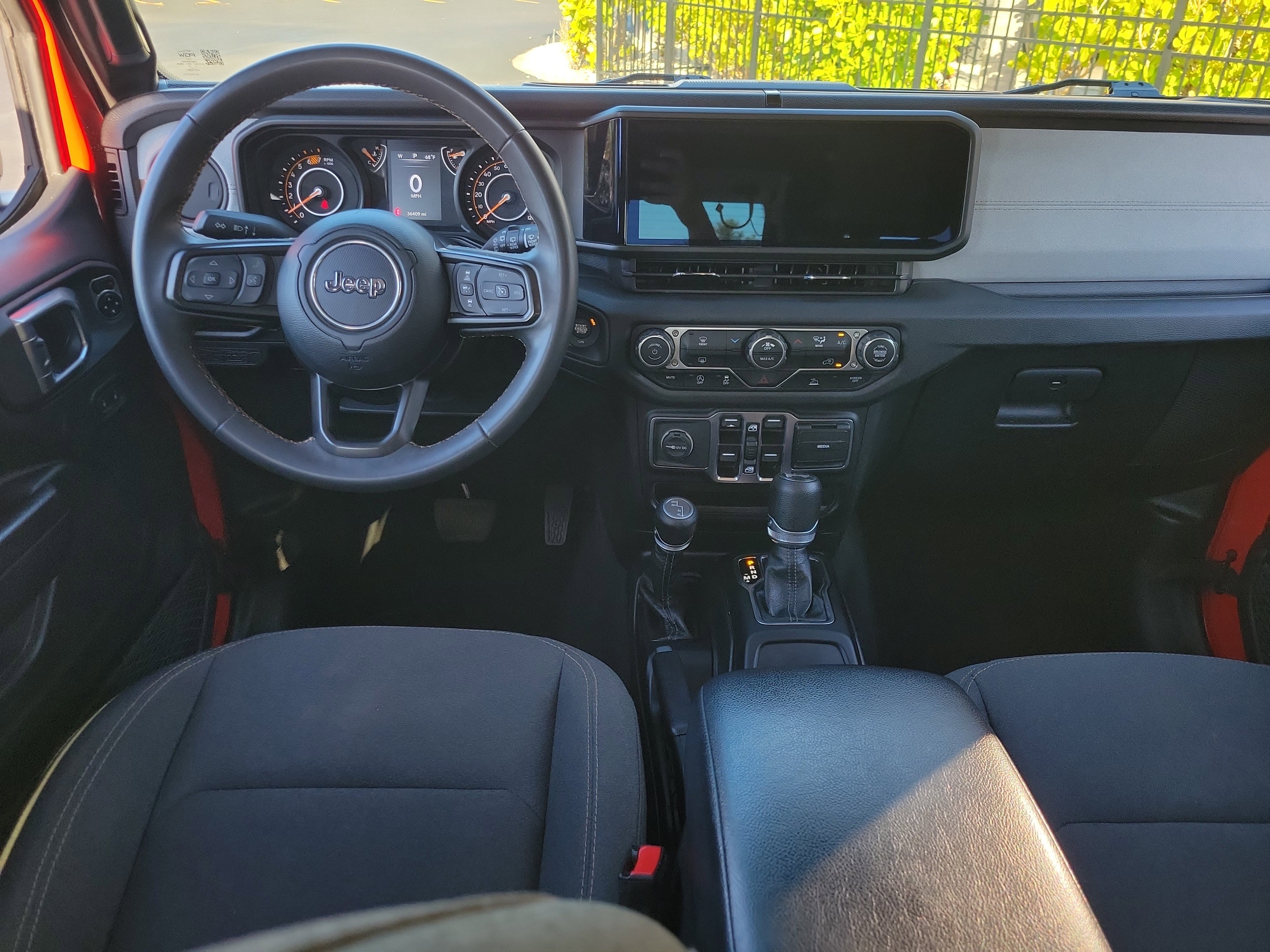 Used 2024 Jeep Wrangler Sport S image 14