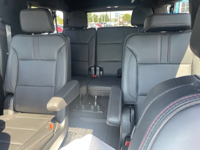 Used 2023 Chevrolet Suburban RST w/ Sport Performance Package AWD/4WD image 11