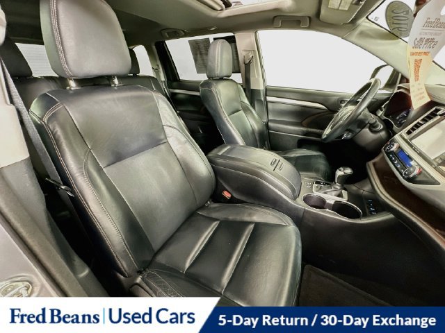 Used 2016 Toyota Highlander XLE AWD/4WD image 37
