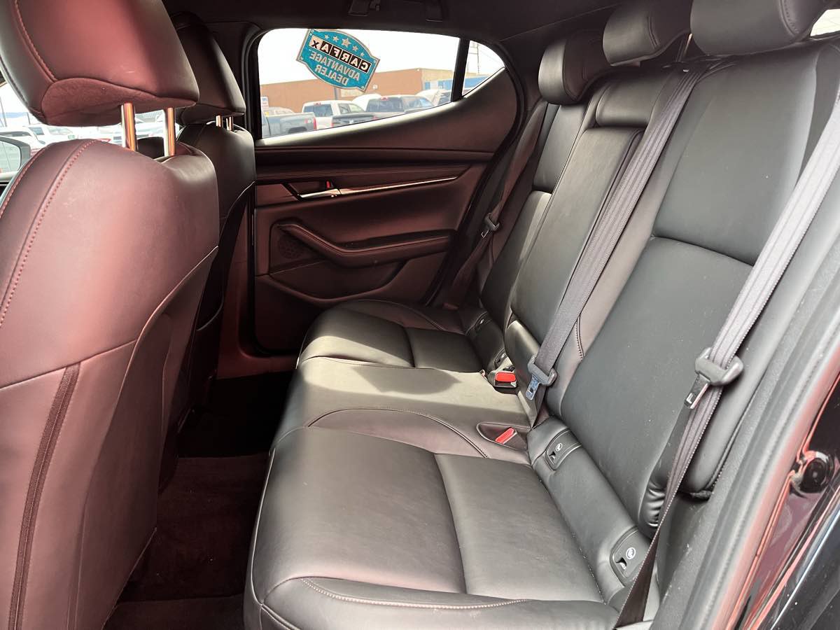 Used 2019 MAZDA MAZDA3 Hatchback FWD image 10