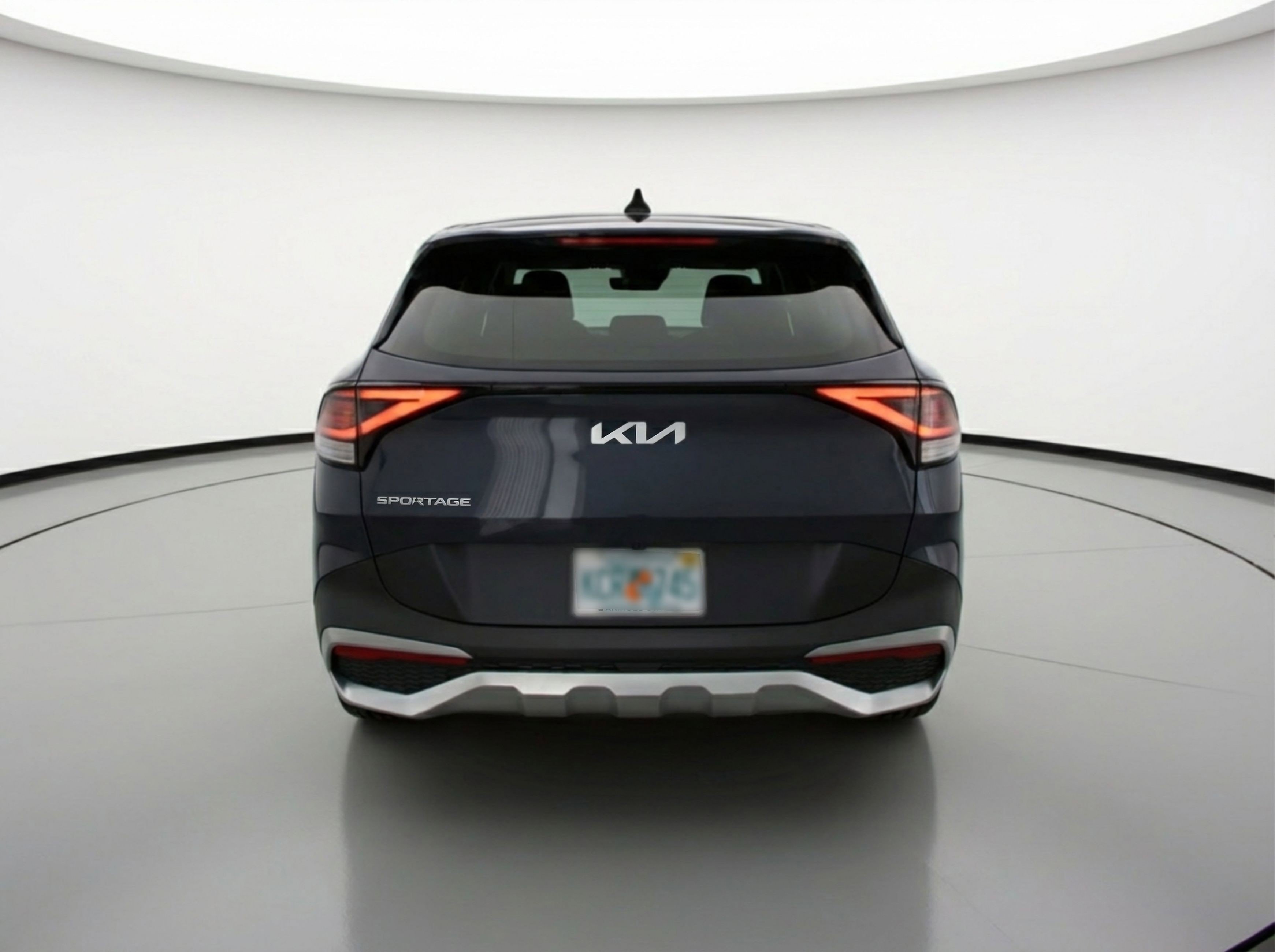 Used 2025 Kia Sportage LX image 7