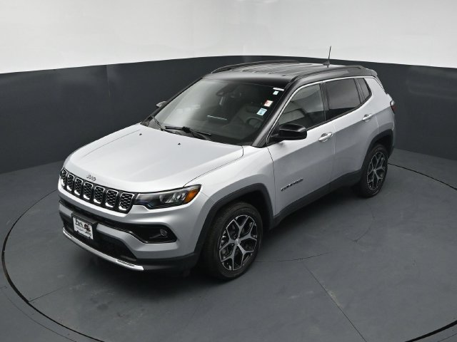Used 2024 Jeep Compass Limited AWD/4WD image 14