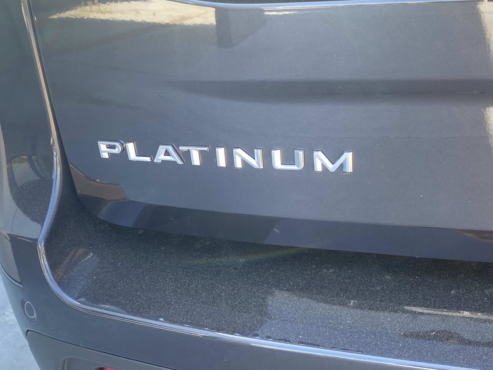 New 2026 Ford Expedition Platinum image 6