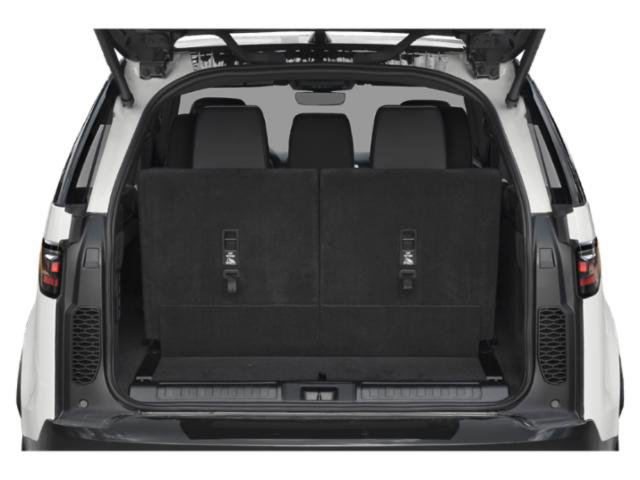 New 2024 Land Rover Discovery Dynamic SE image 8
