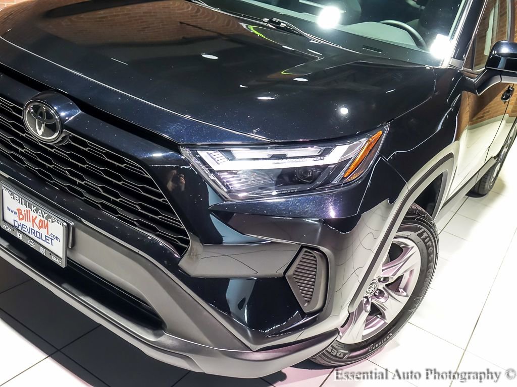 Used 2022 Toyota RAV4 XLE w/ Convenience Package image 7