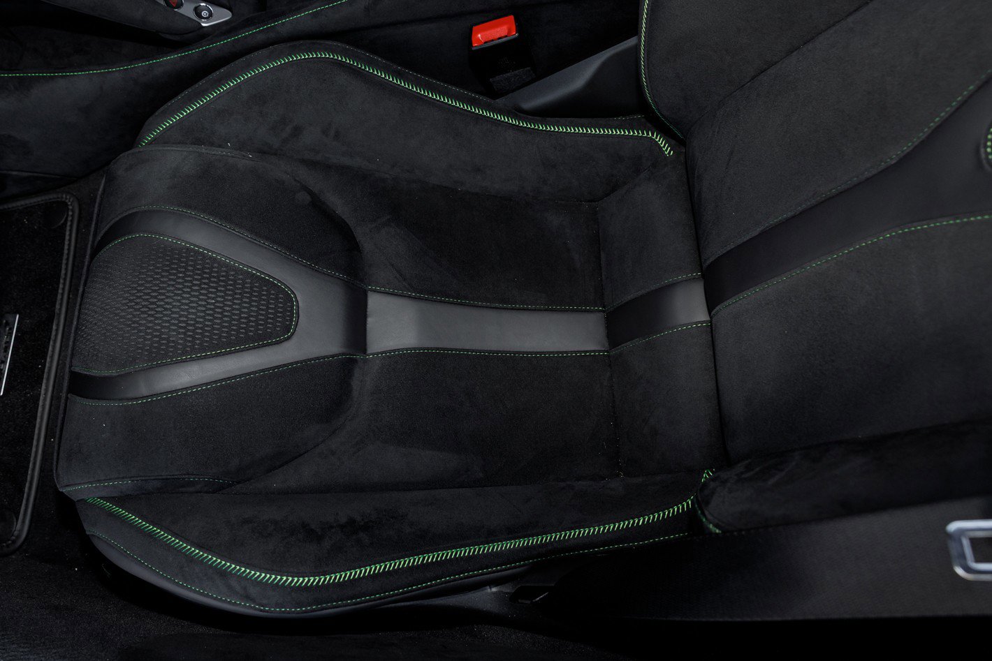 Used 2024 McLaren 750S image 42