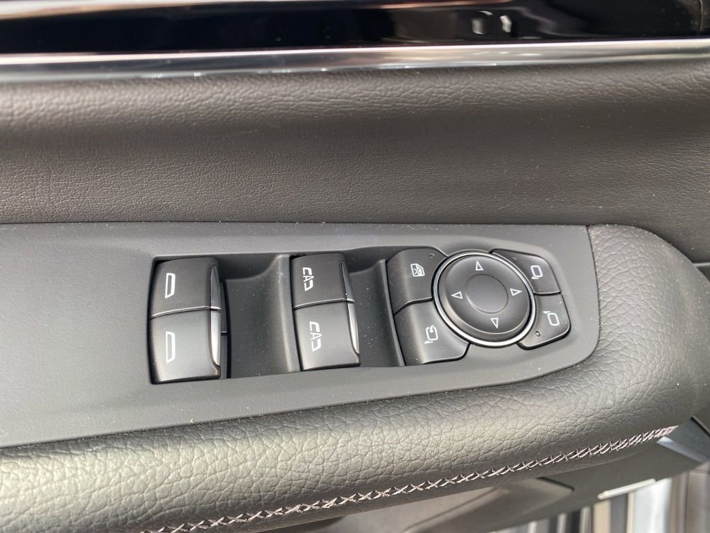 Used 2026 GMC Yukon Denali w/ Advanced Technology Package image 10