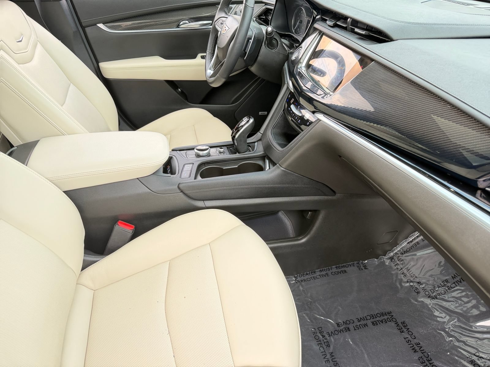 Used 2024 Cadillac XT6 Sport AWD/4WD image 8