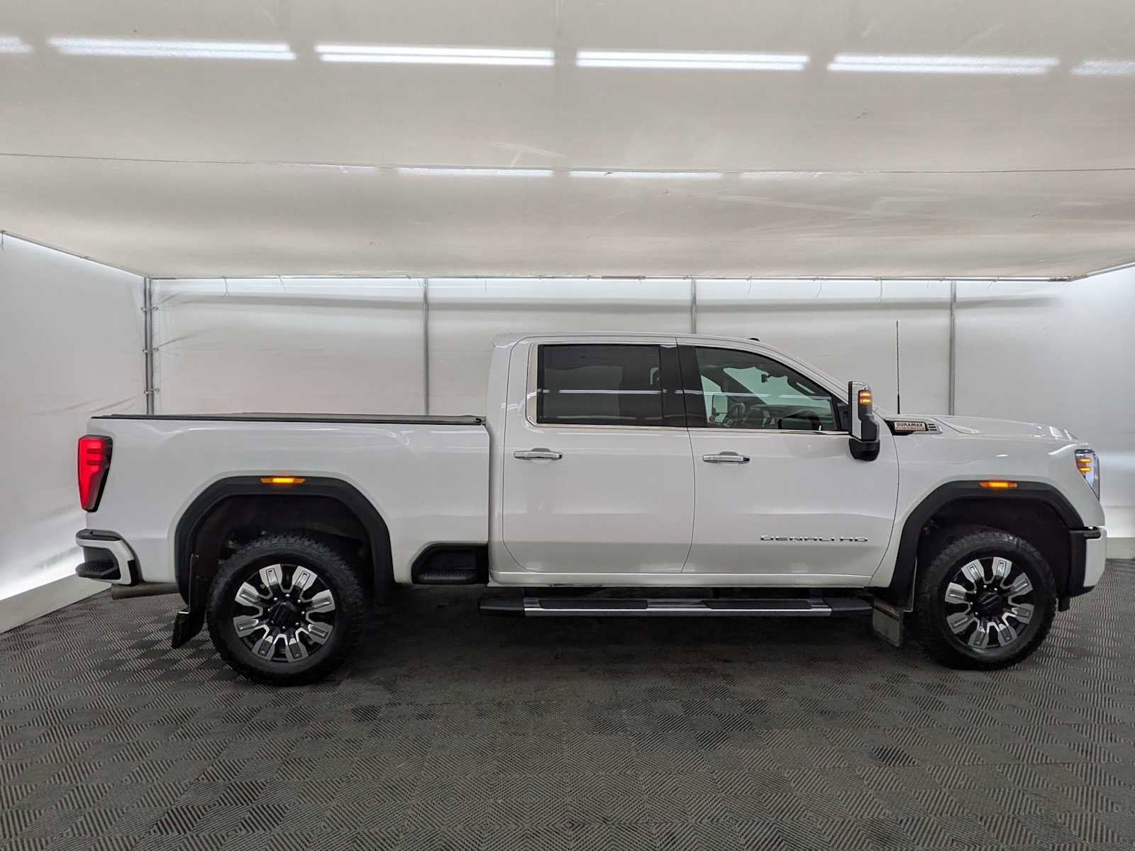 Used 2024 GMC Sierra 3500 Denali w/ Denali Reserve Package image 7