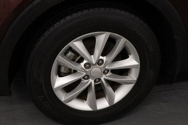 Used 2018 Kia Sorento LX image 7