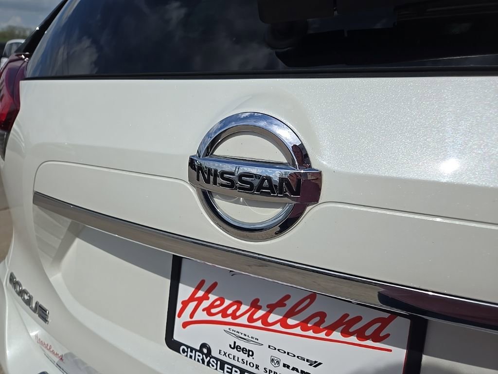 Used 2020 Nissan Rogue SV AWD/4WD image 22