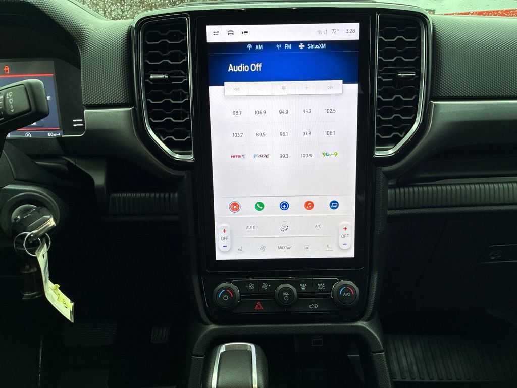 Used 2024 Ford Ranger XLT w/ FX4 Off-Road Package image 19