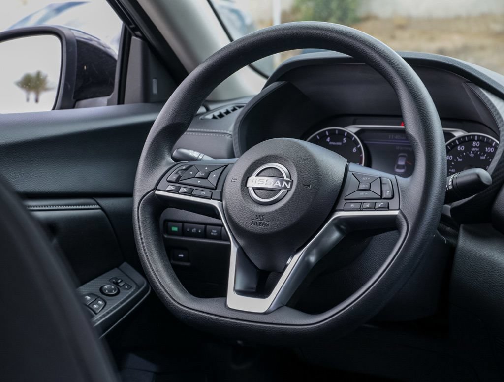 Used 2025 Nissan Sentra SV FWD image 23