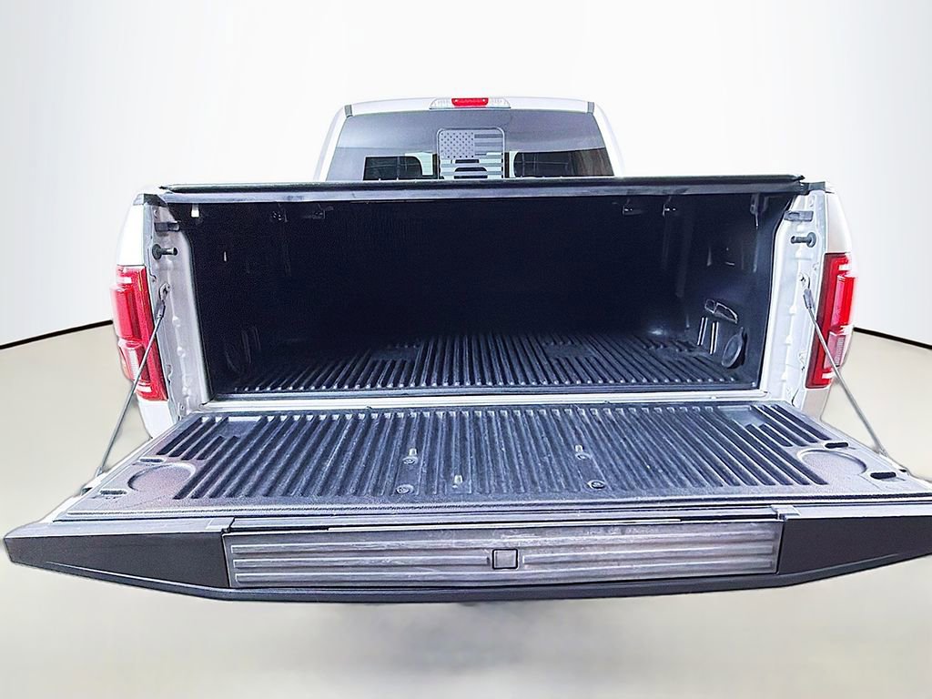 Used 2016 Ford F150 Platinum w/ Equipment Group 701A Luxury image 15