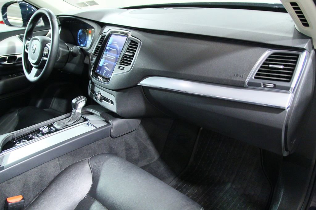 Used 2016 Volvo XC90 T6 Momentum image 21