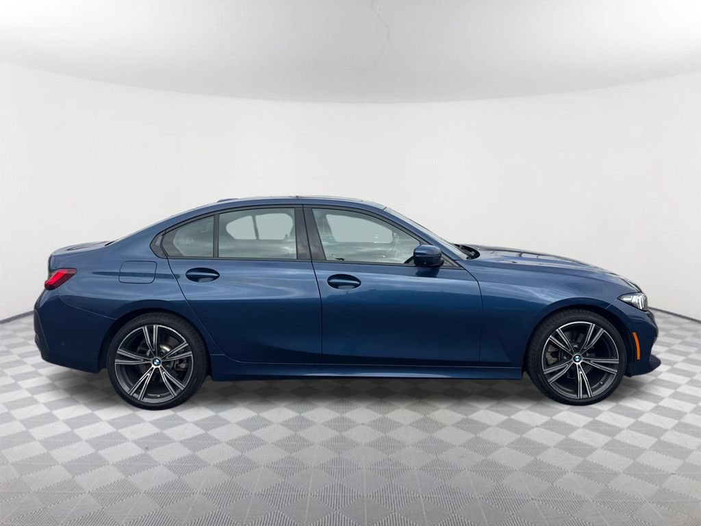 Certified 2023 BMW 330i Sedan w/ Premium Package RWD image 3